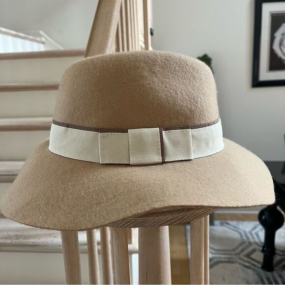 Phase 3 100% Wool Hat in Camel Tan NWOT - Picture 3 of 12